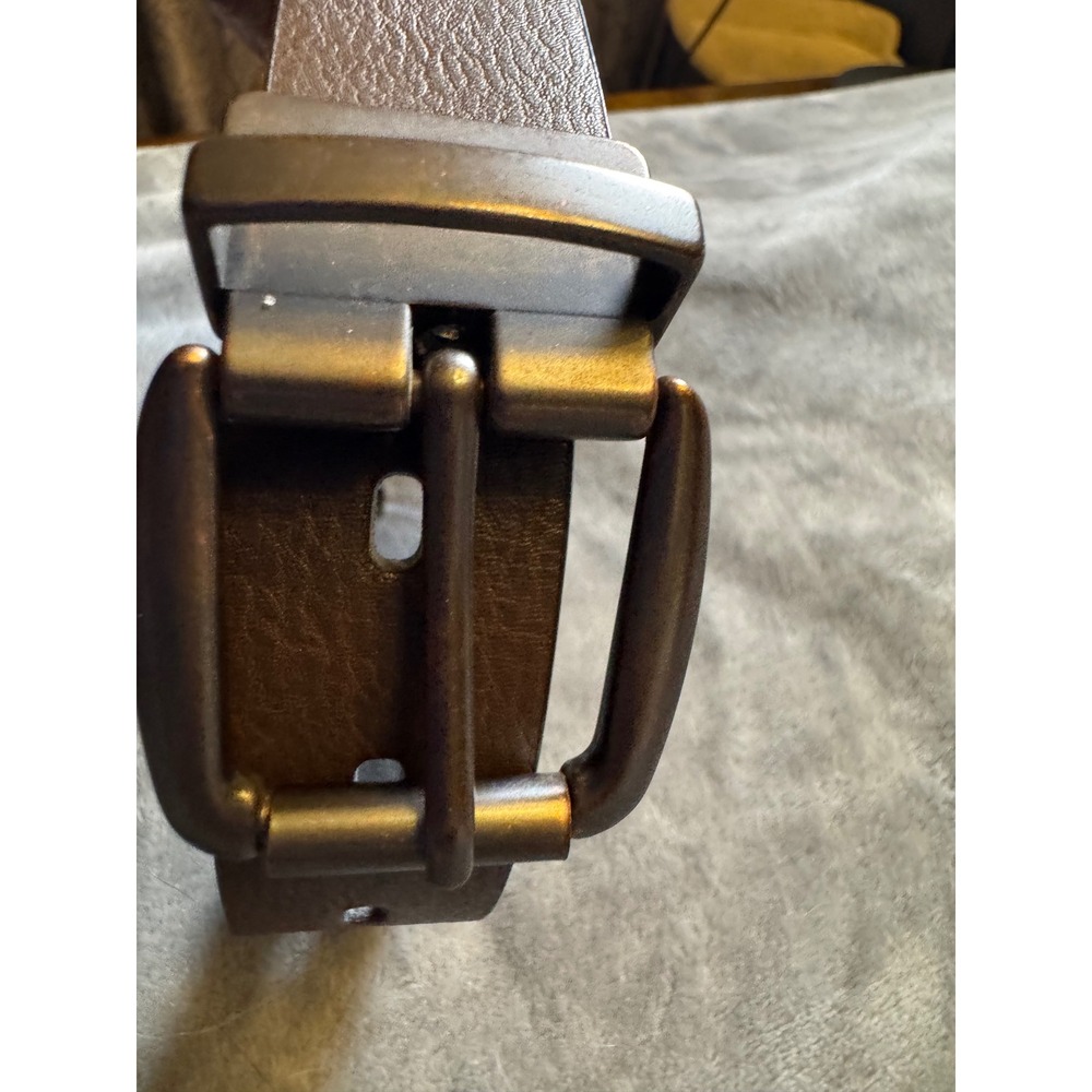 Cat & jack Kids Reversible Belt Black Brown Faux Leather Gunmetal Buckle 30 Inch - Picture 6 of 7